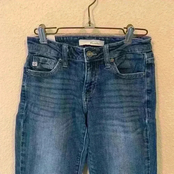 Kancan dark wash stretch low rise skinny Jean sz 24, Estilo casual everyday - Picture 2 of 7